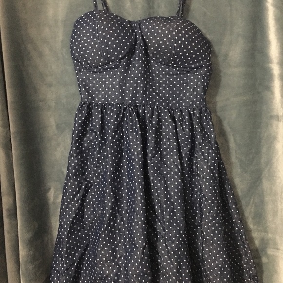 Dress - Picture 6 of 6